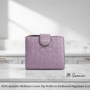 NEW Coach Medium Corner Zip Wallet – Jasmine Signature Leather NWT